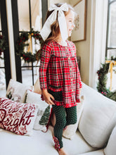 Girly Button Set - Merry Plaid